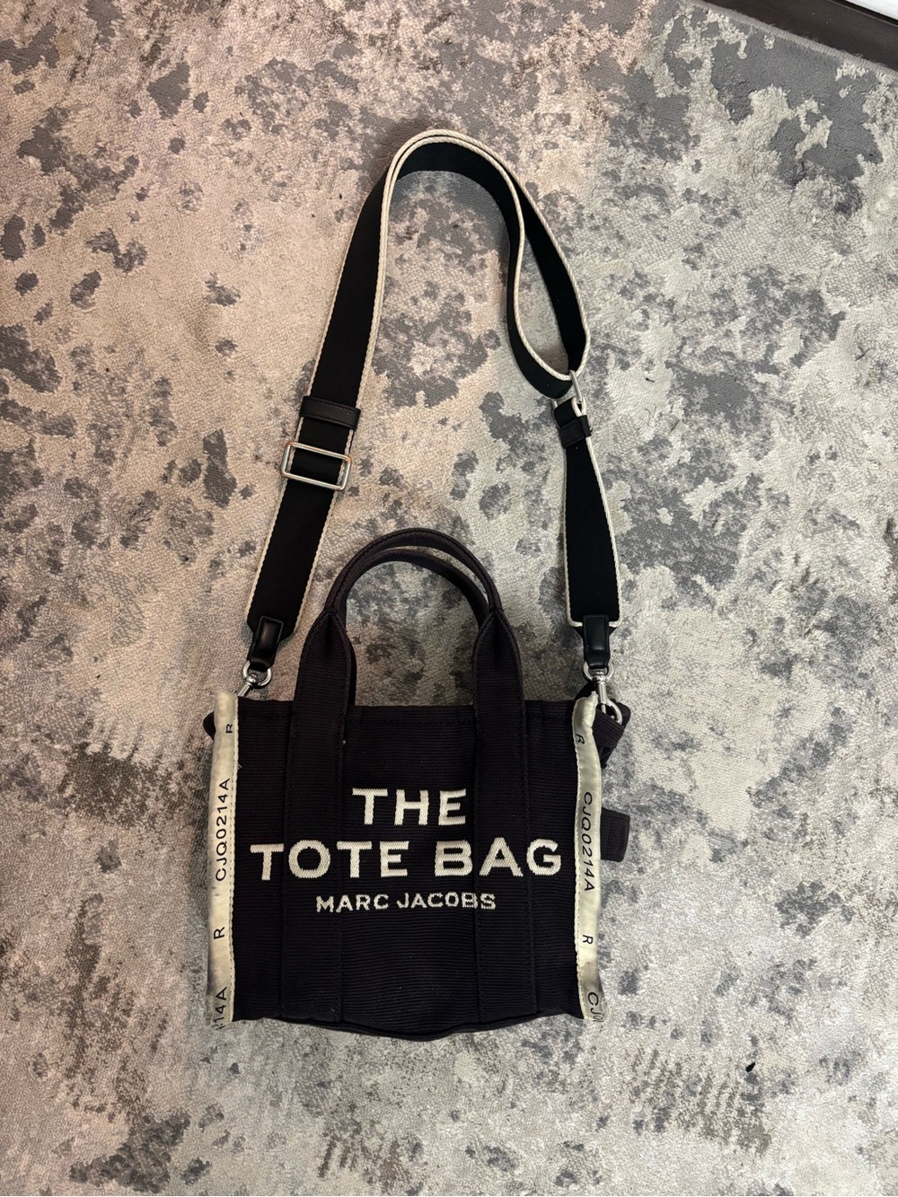 Marc Jacobs Black Tote Bag with Cream Accents and Logo